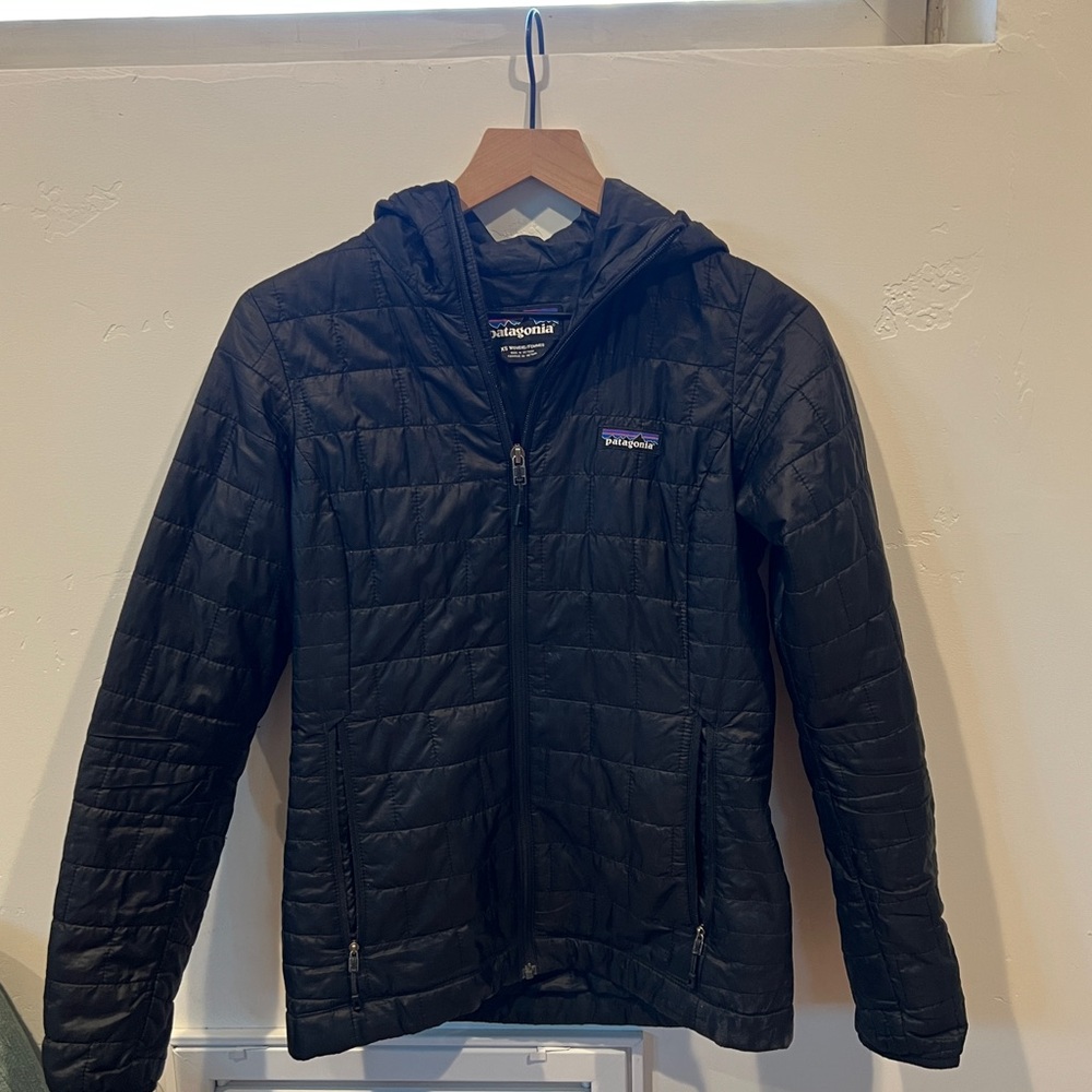 Patagonia Women's Nano Puff Hoody BLACK XS